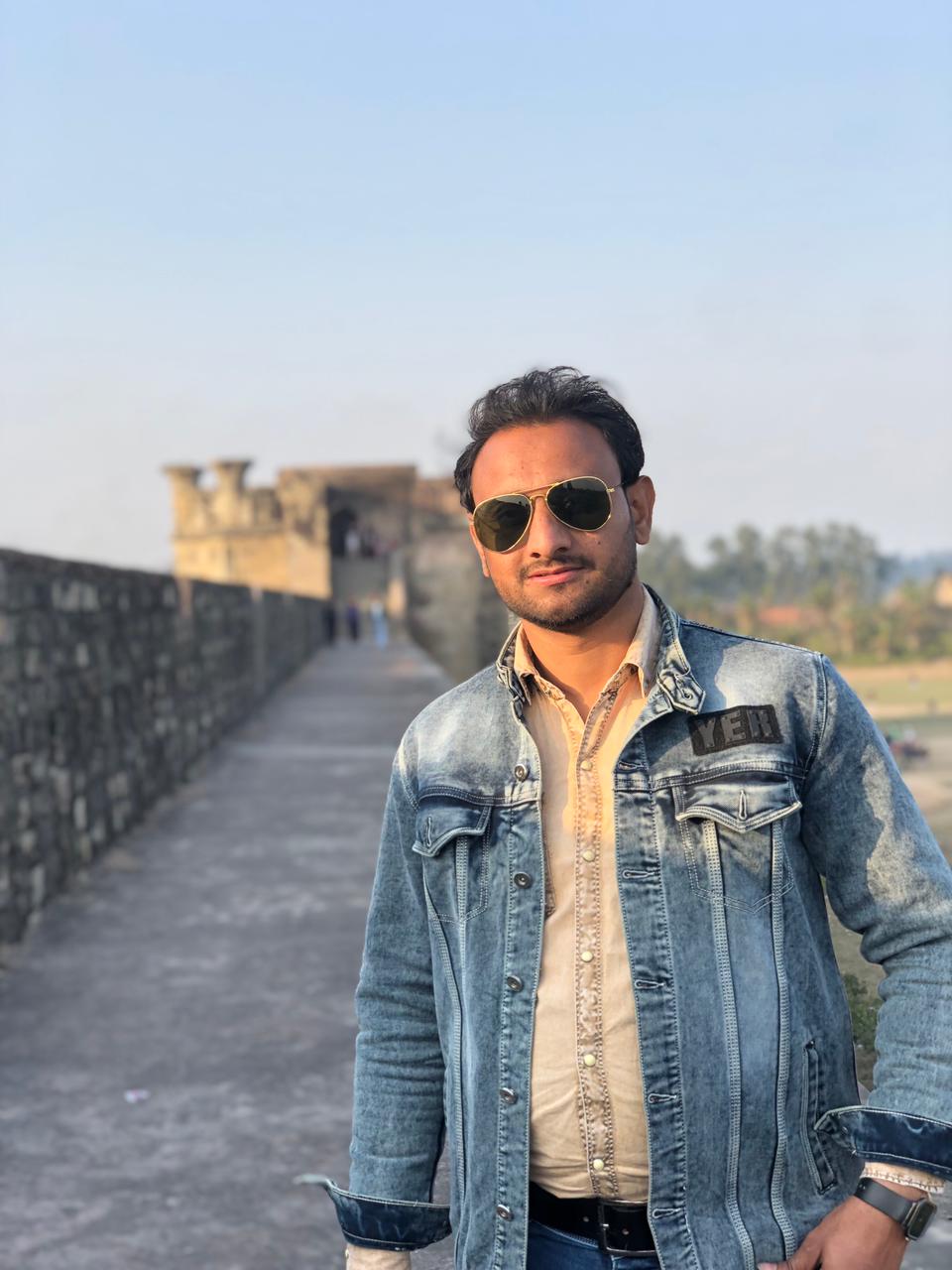 Rais Khan